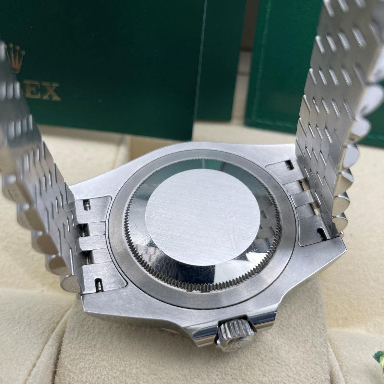 Pre-owned Rolex GMT-Master II 40mm Men's Watch - ref 126710BLNR Black Dial Bat Girl (2022)