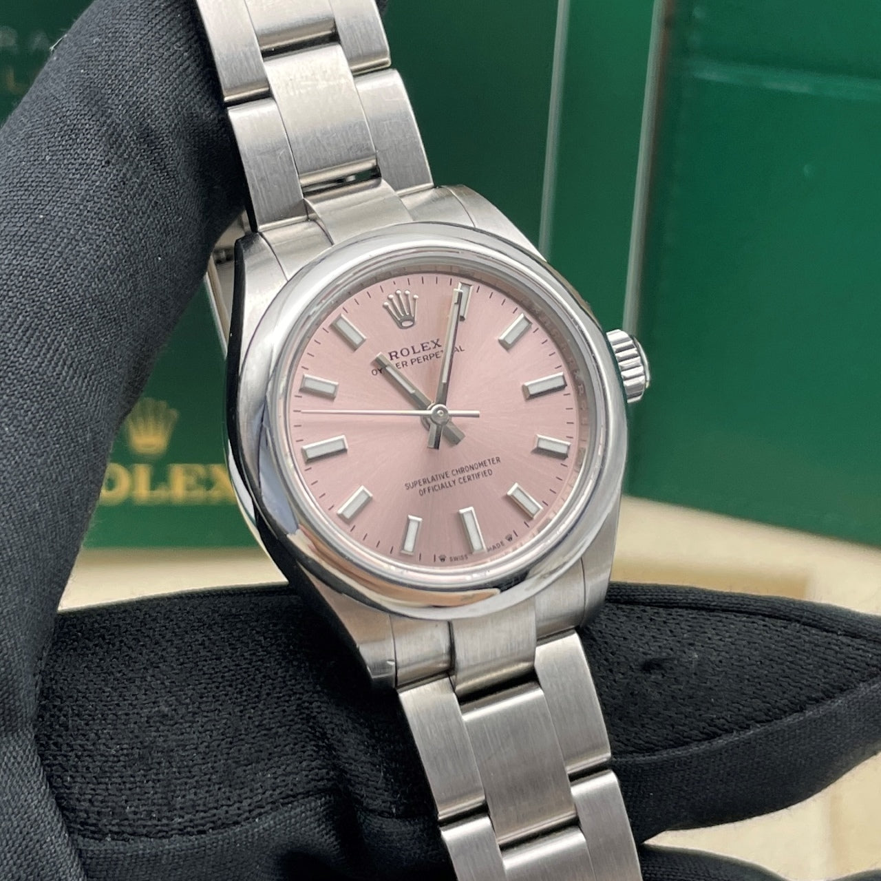 Pre-owned Rolex Oyster Perpetual 28mm Women's Watch - ref 276200 Pink Dial (2023)