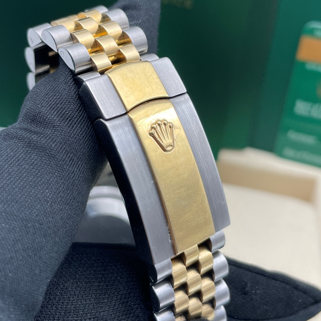 Pre-owned Rolex Datejust 36 36mm Men's Watch - ref 126232 Black & Diamond Dial (2019)