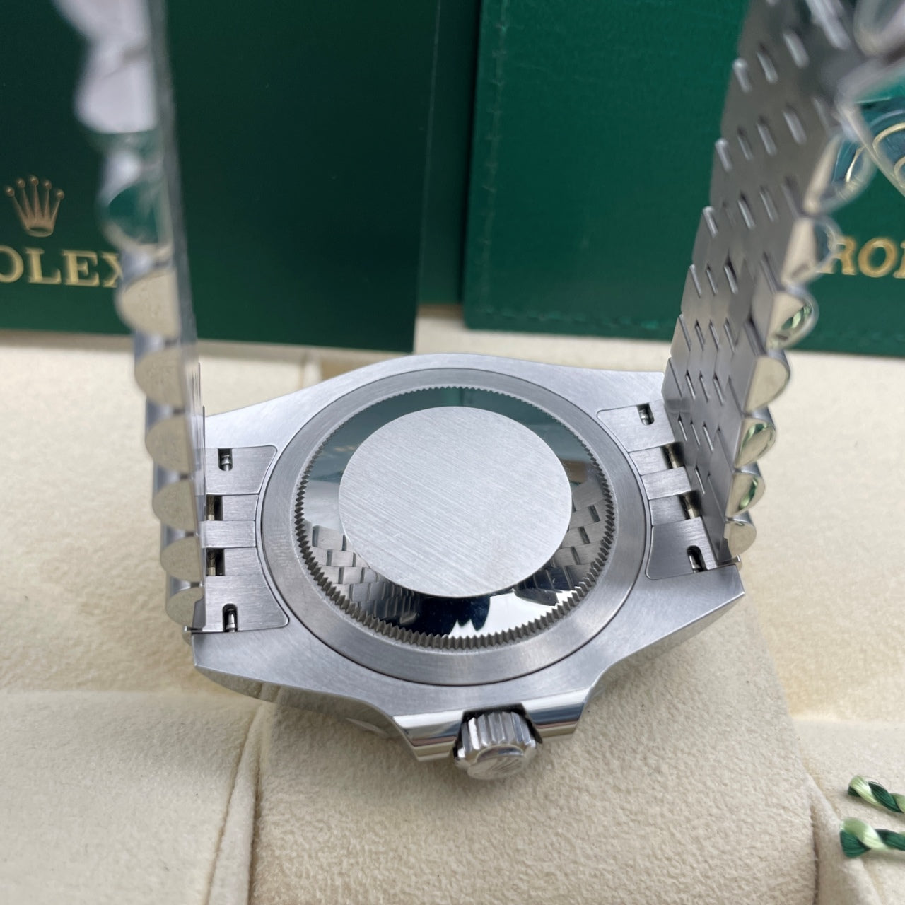 Pre-owned Rolex GMT-Master II 40mm Men's Watch - ref 126710GRNR Black Dial & Jubilee (2025)