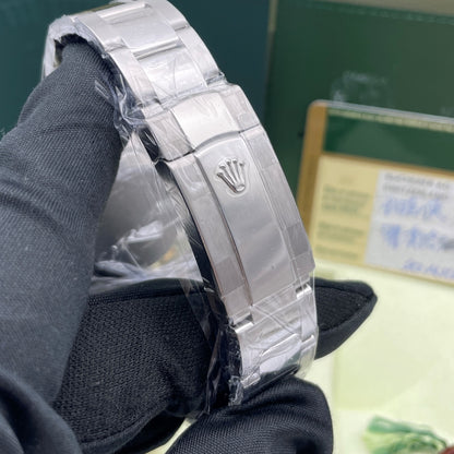 Pre-owned Rolex Datejust 41mm Men's Watch - ref 116334 Diamond-Gray Dial (2012)