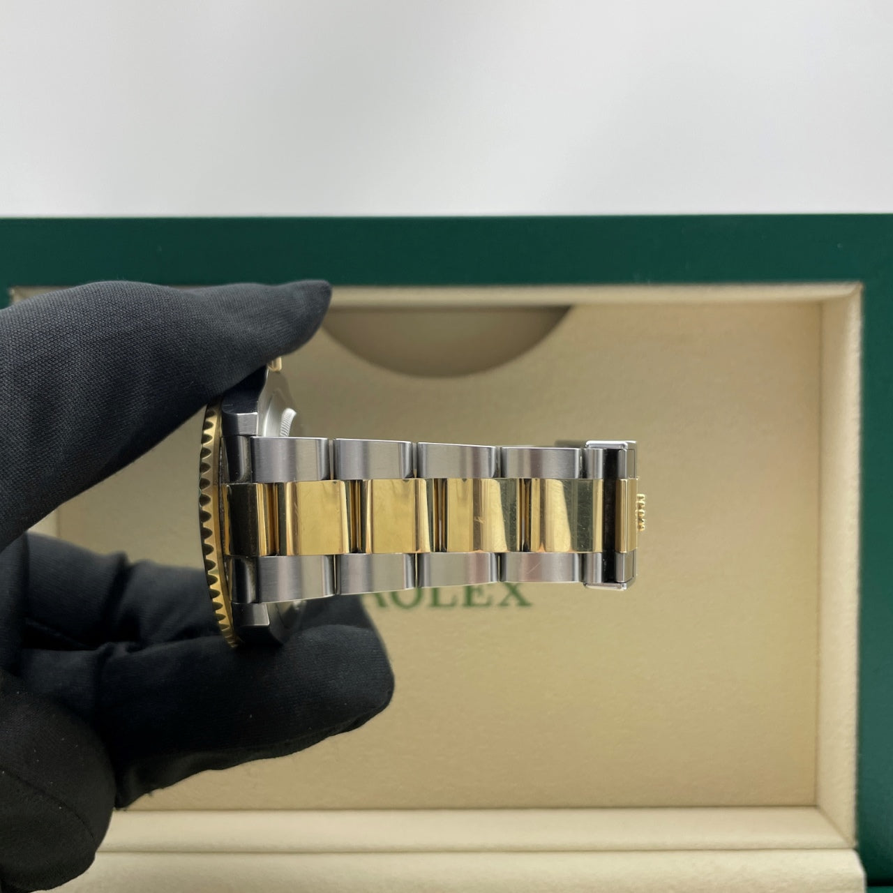 Pre-owned Rolex Submariner Date 41mm Men's Watch - ref 126613LN Black Dial