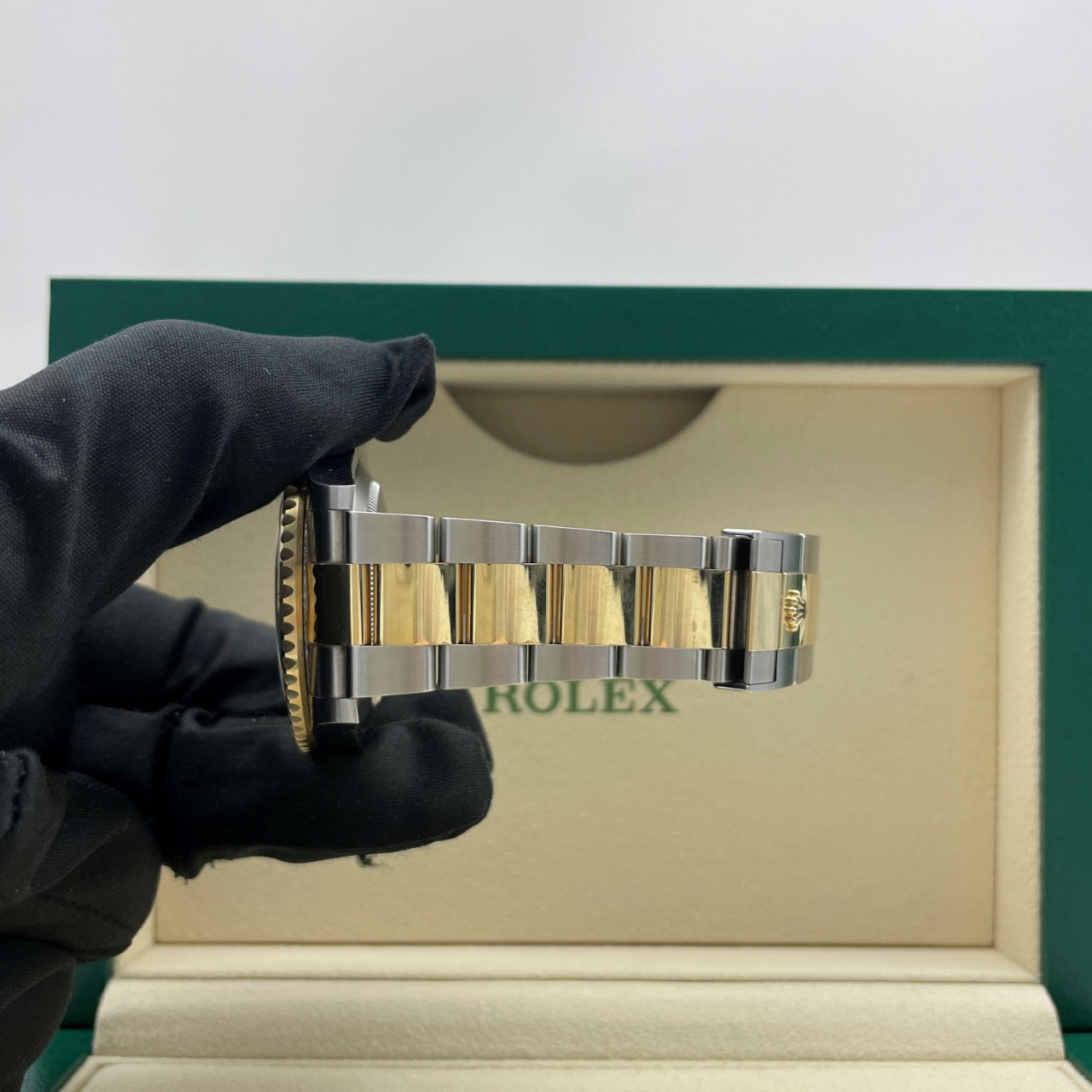 Pre-owned Rolex Submariner Date 41mm Men's Watch - ref 126613LN Black Dial