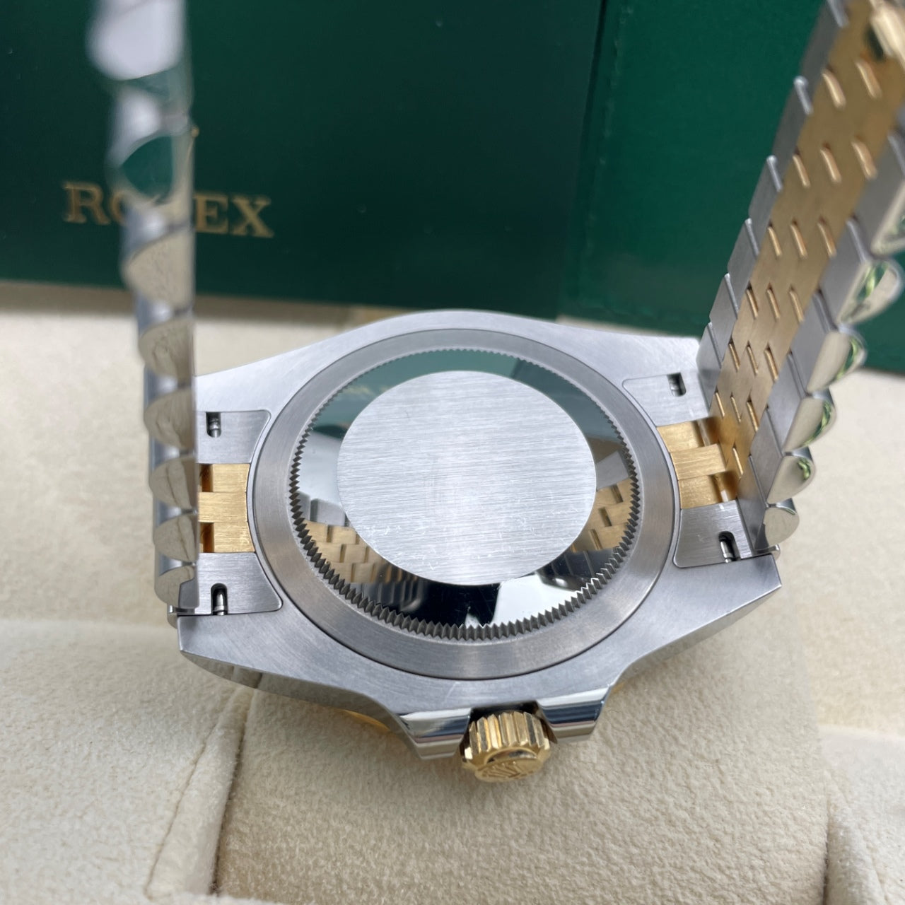 Pre-owned Rolex GMT-Master II 40mm Men's Watch - ref 126713GRNR Black Dial (2024)