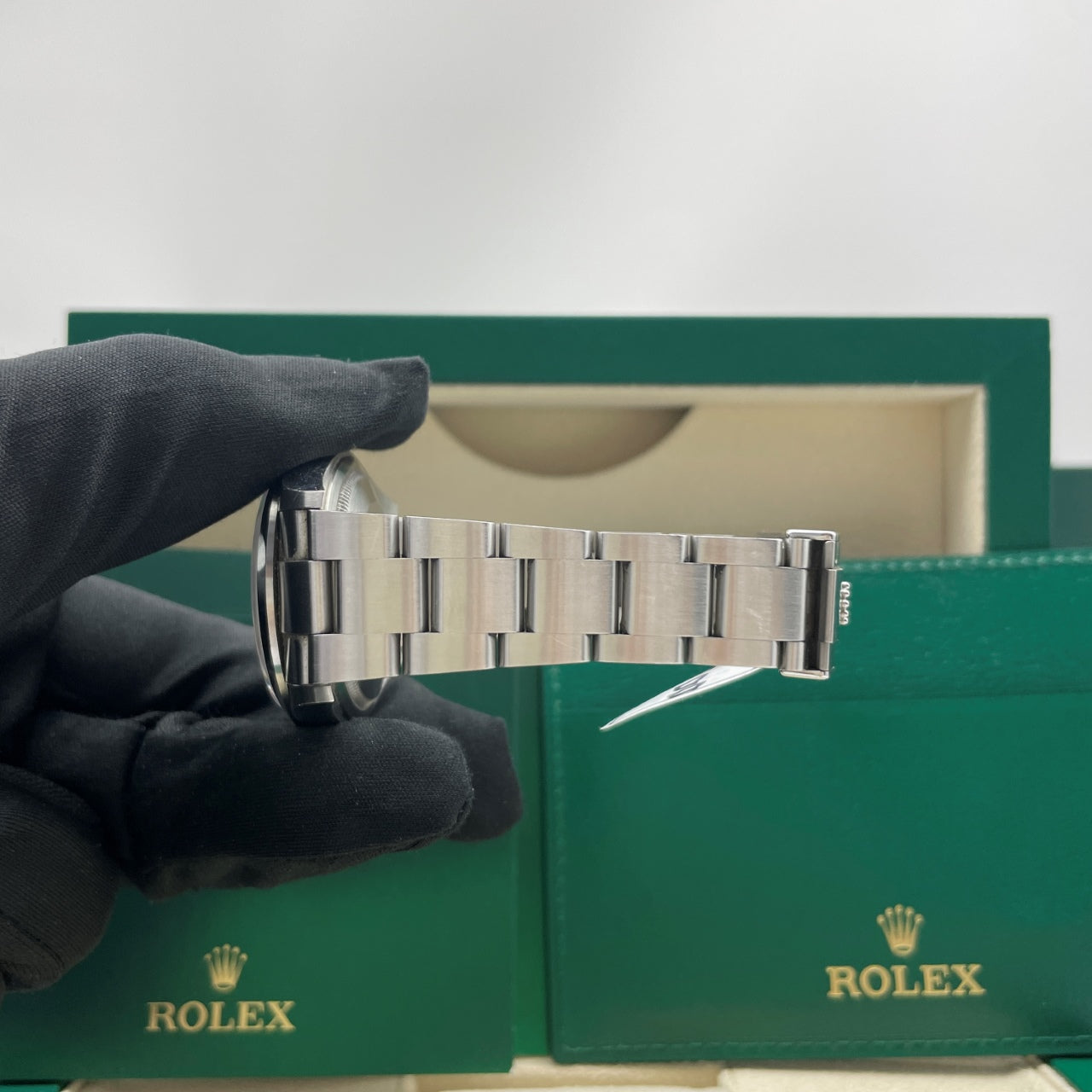 Pre-owned Rolex Explorer 36 36mm Men's Watch - ref 124270 Black Dial (2023)