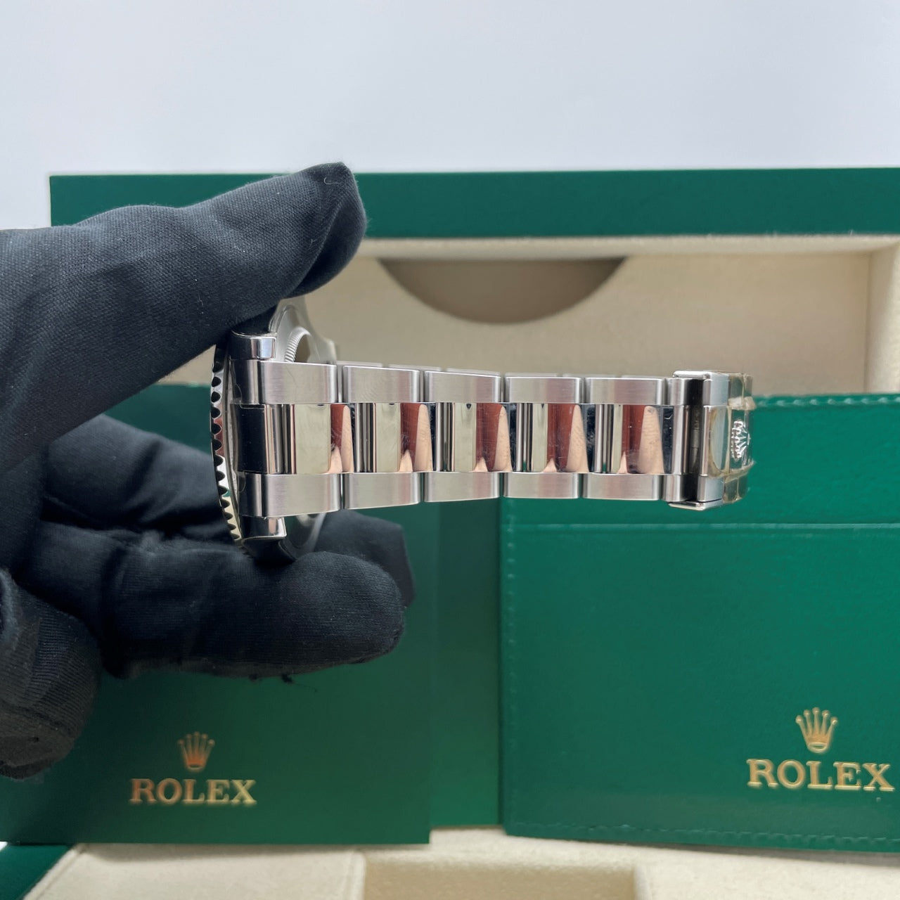 中古 ロレックス ヨットマスター 40 40mm メンズ腕時計 - Ref. 126621 ブラックダイヤル (2024)