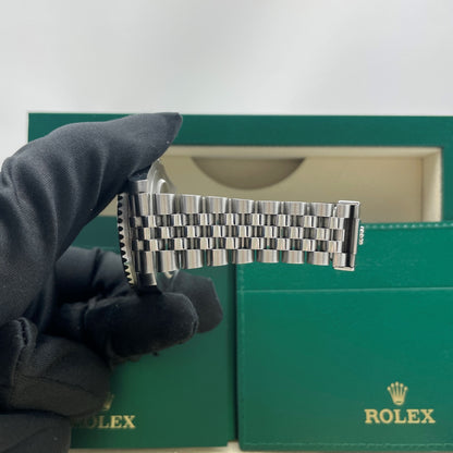 Pre-owned Rolex GMT-Master II 40mm Men's Watch - ref 126710BLNR Black Dial Bat Girl (2022)