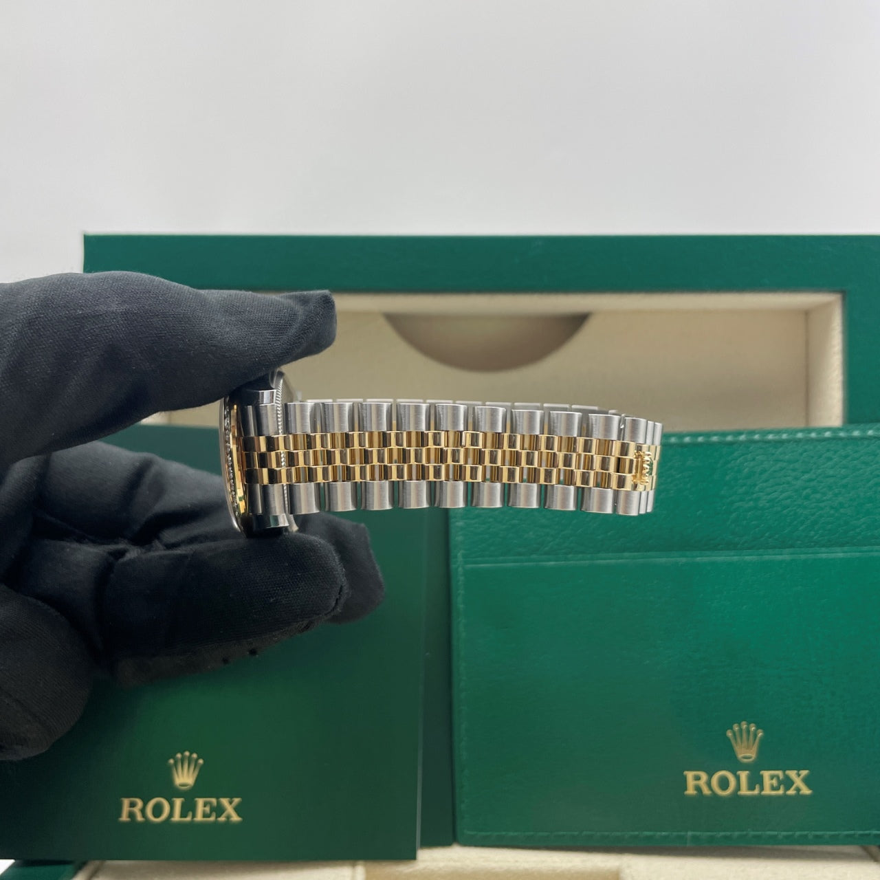 Pre-owned Rolex Datejust 31 31mm Women's Watch - ref 278383RBR Green Dial (2023)