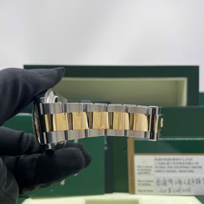 Pre-owned Rolex Datejust II 41mm Men's Watch - ref 116333 Diamond-Champagne Dial (2011)