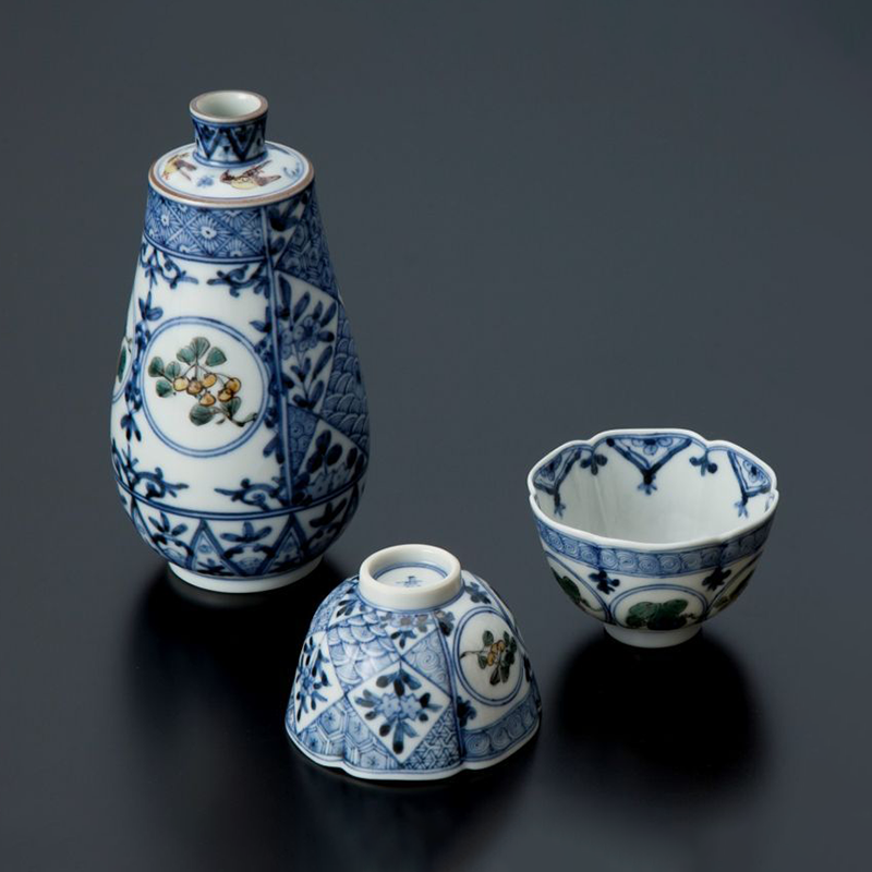 Kutani Ware Japanese Porcelain Sake Set