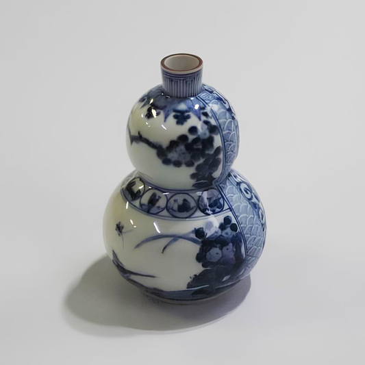 Kutani Ware Japanese Porcelain 